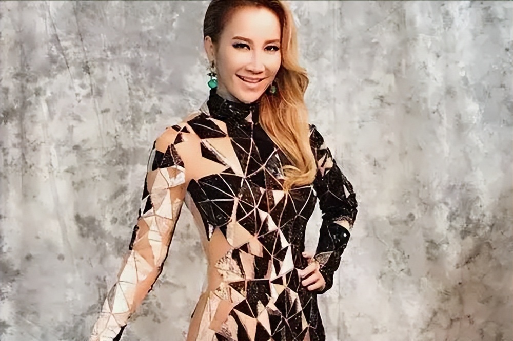 韩国女明星所有颜色露脐装,韩国女明星的露脐装