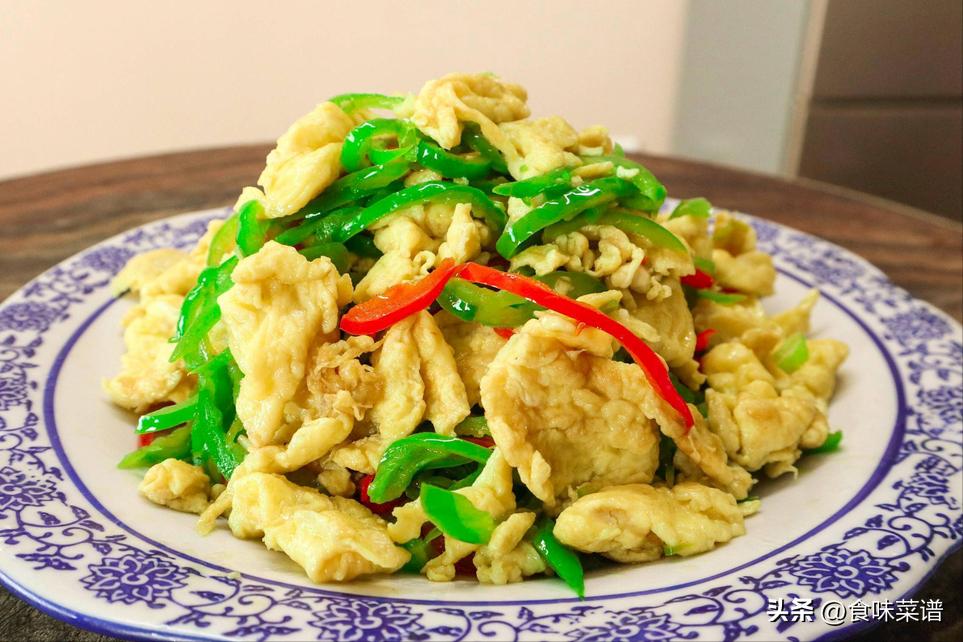 五星级大厨：分享10个炒菜小技巧，简单实用，让饭菜变的鲜香美味