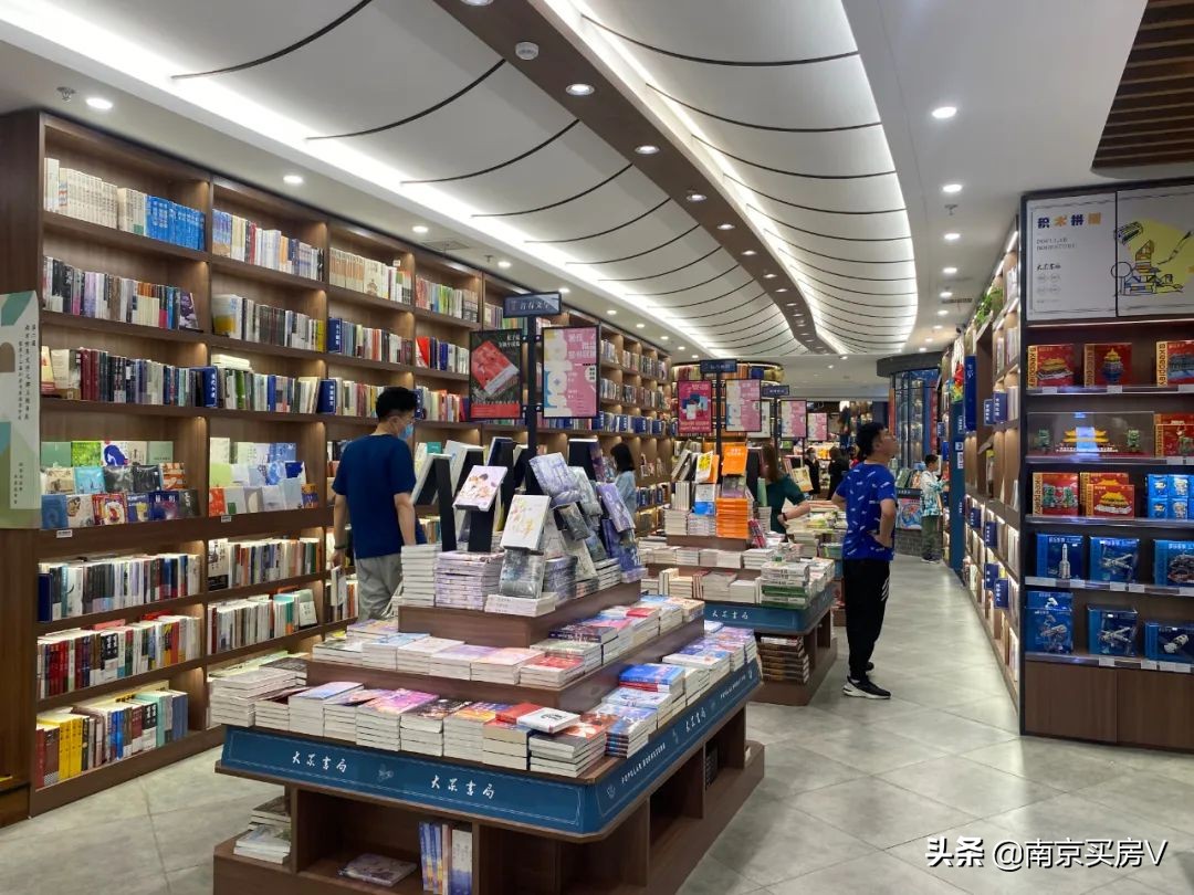 开业半年，来自江北虹悦城的降维打击