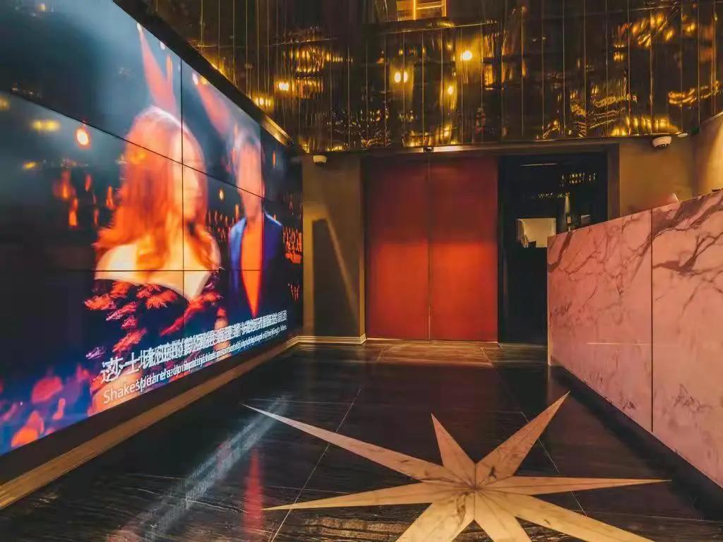 魔都“戏精”酒店，睡进莎士比亚的笔下看沉浸式神剧SleepNoMore