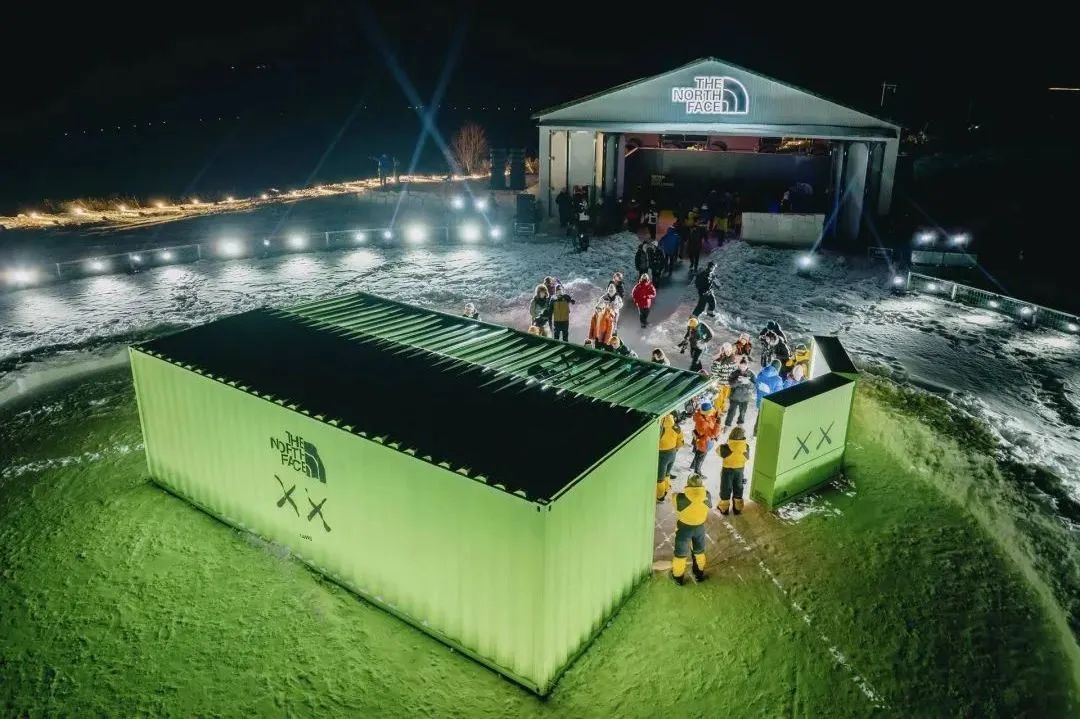 跨界品牌合作经典案例,经典品牌跨界开店