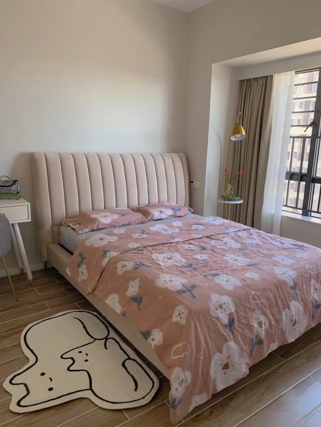 小户型进门鞋柜装修效果图大全,极简老房进门鞋柜简单大气