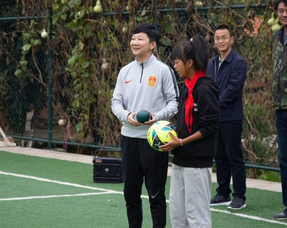 涓轰腑鍥借冻鐞冩敞鍏ョ敓鏈轰笌甯屾湜,涓烘枃鍖栦骇涓氭彃涓婃暟瀛楀寲缈呰唨