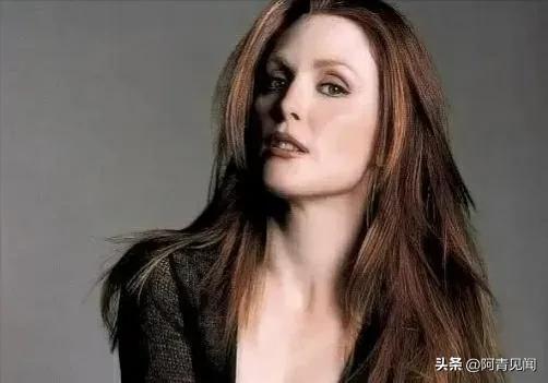 朱丽安摩尔老片,朱丽安摩尔最美图片