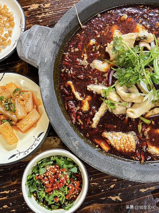 在桂林吃到正宗的重庆豆花鱼,厦门正宗重庆石锅鱼