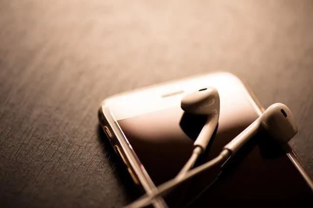 手机是如何制造起来的,知道自己的手机是什么样式的手机