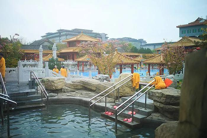 哪里城市过春节最有年味,记忆中的年味儿和过年新模式