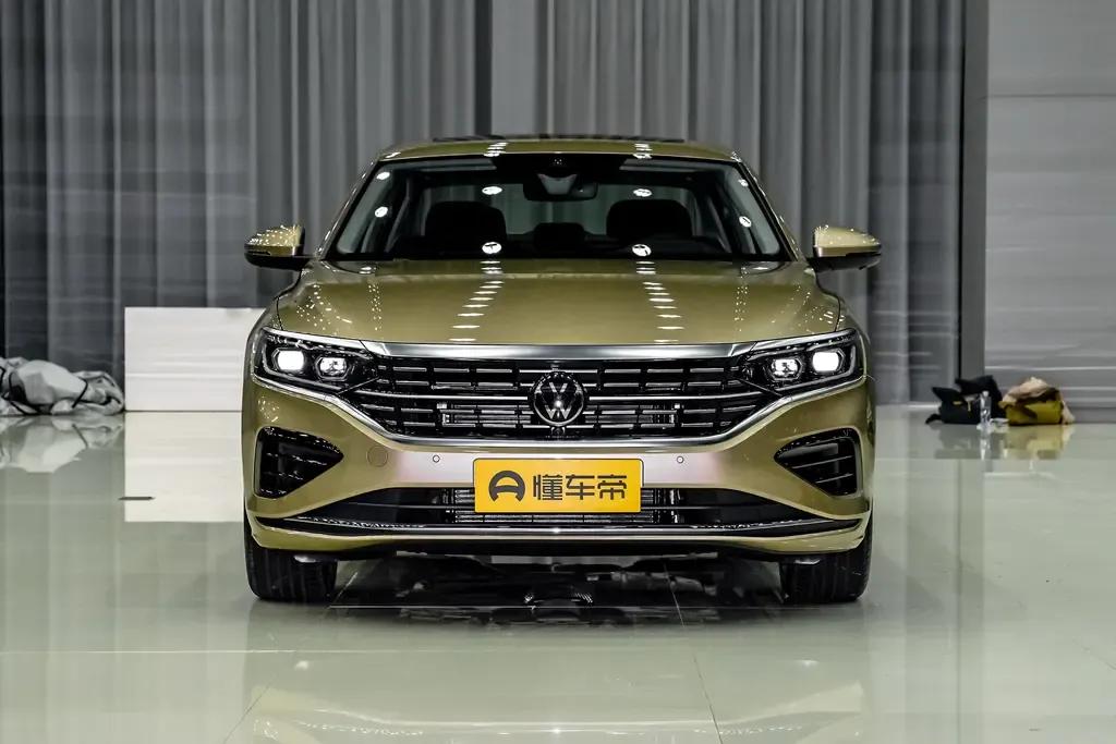 帕萨特2024款焕新升级哈曼卡顿,帕萨特价格表13万左右