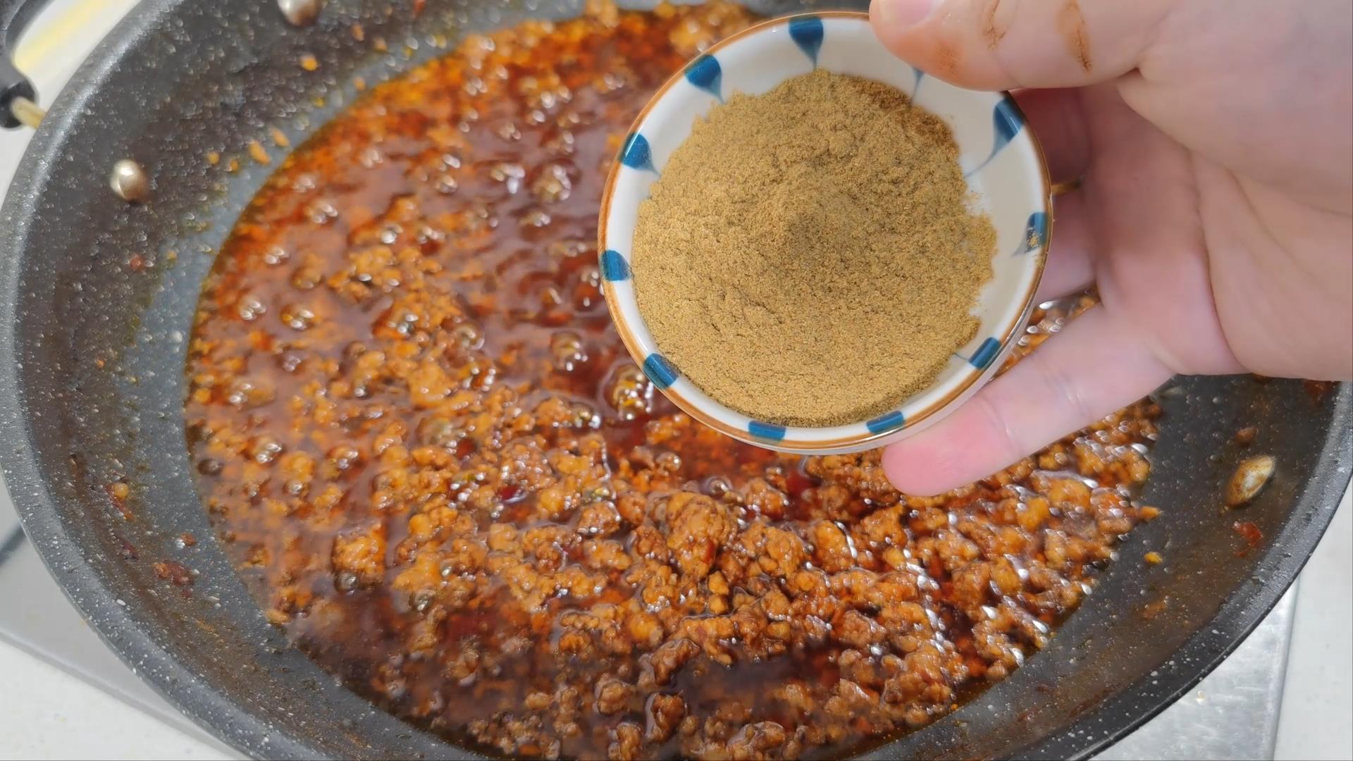 爱吃面条的收藏教你简单做法,爱吃面的要收藏教你杂酱家常做法