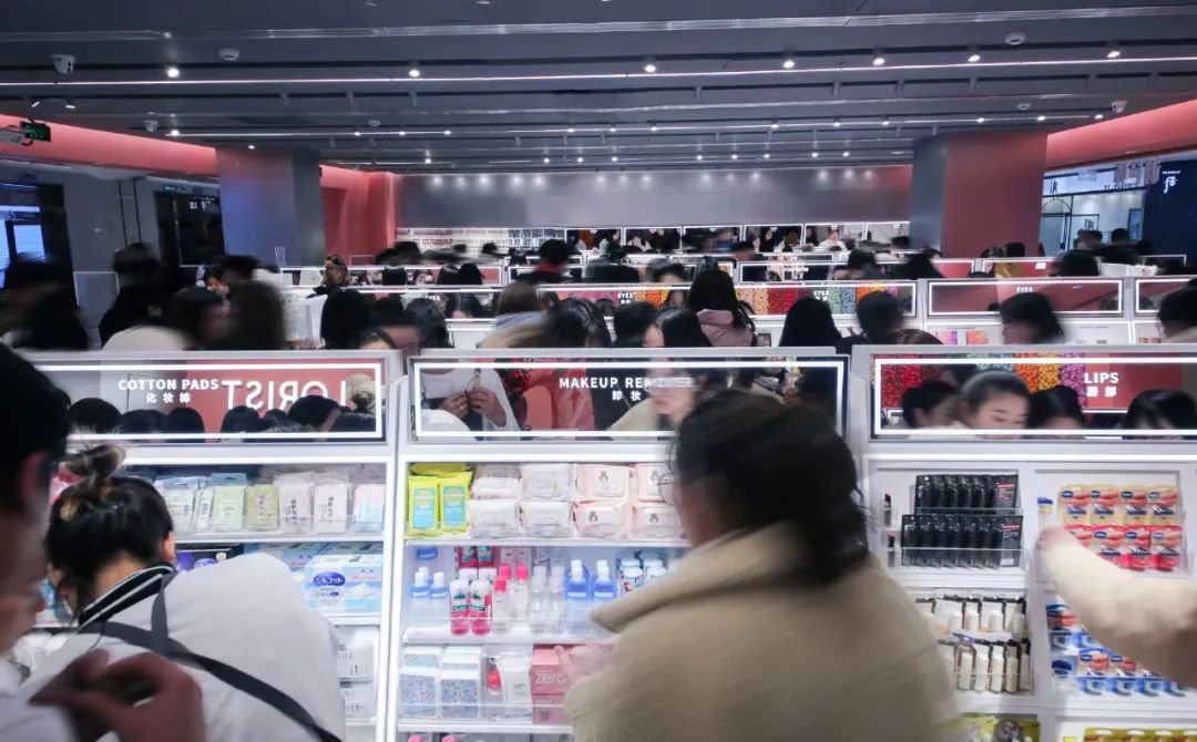 与爱马仕做邻居的调色师还好吗？｜首店颜究②