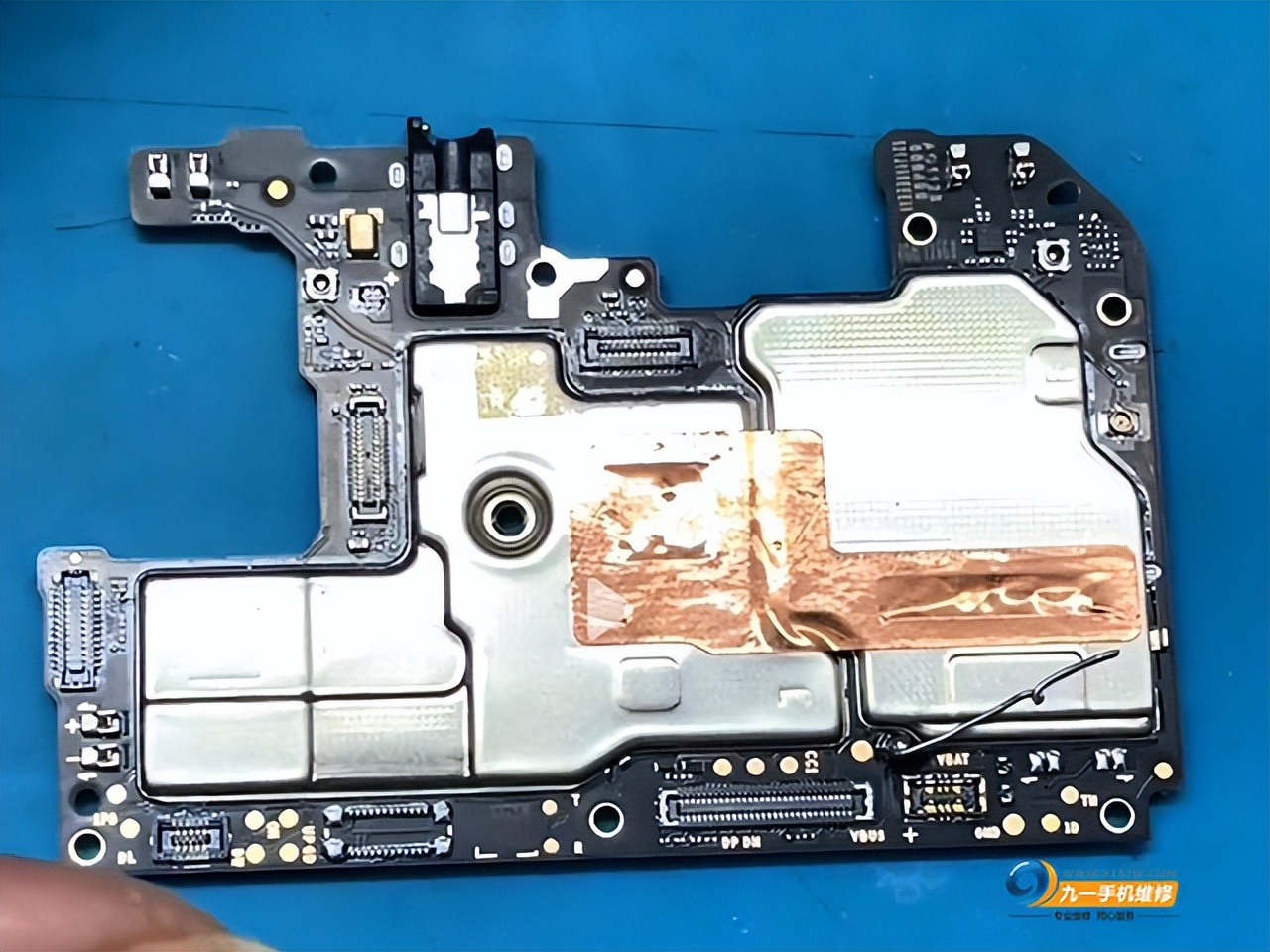 红米note9黑屏开不了机充电没反应,红米手机note9pro打开微信黑屏