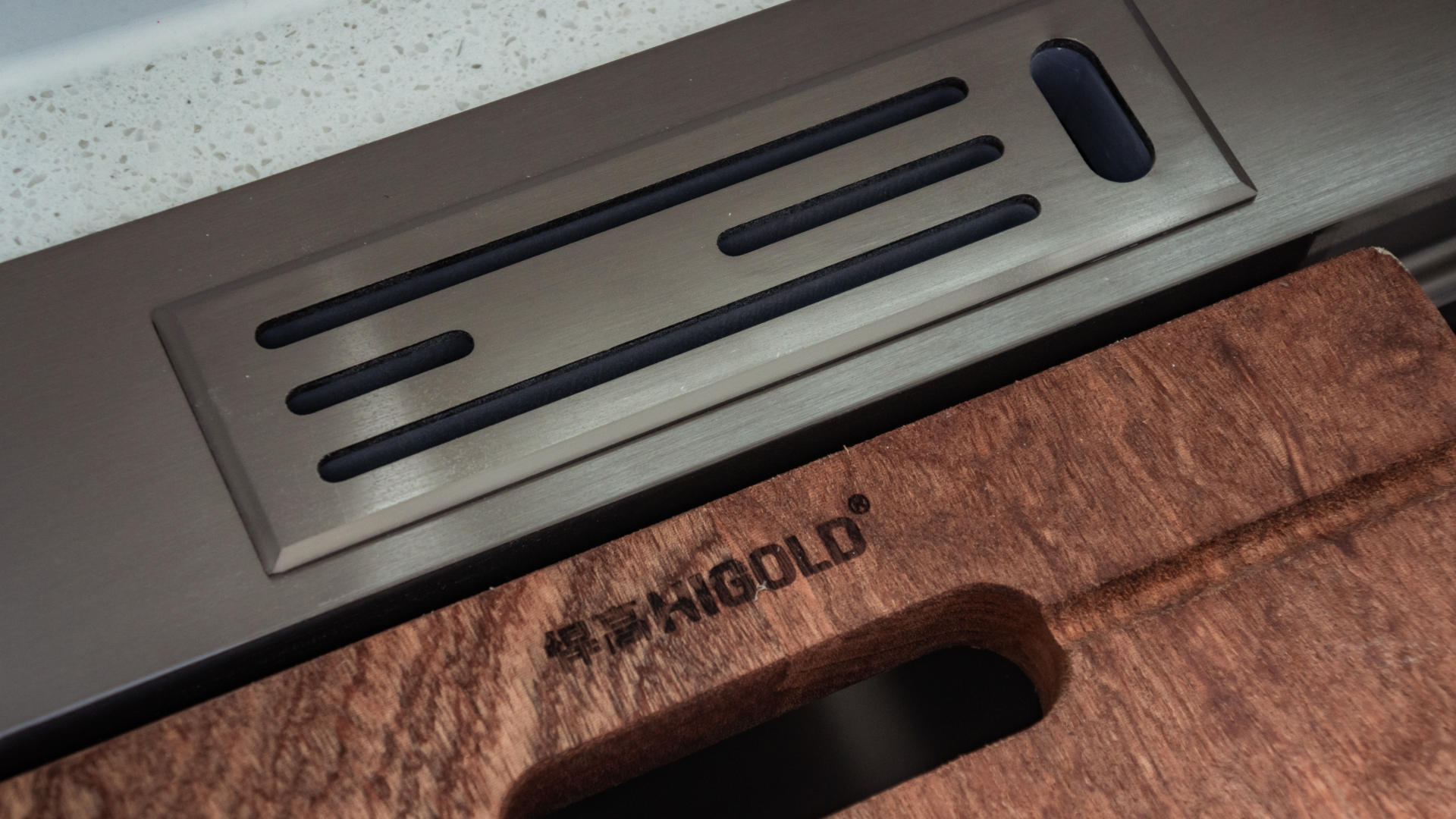 纳米水槽和不锈钢水槽哪个好,多功能大单槽水槽推荐