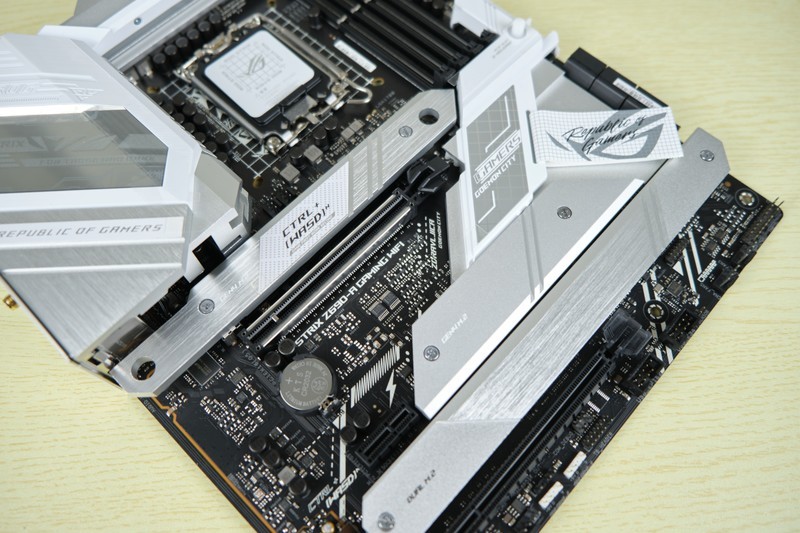 阿斯加特吹雪联名ddr5内存超频,性能最好的ddr5