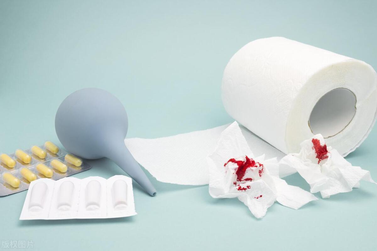 我孕12周，肛门处掉出个“肉球”，老公只担心孩子会受到影响