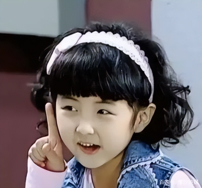 国民妹妹张子枫演技备受大众认可,演技派四小花旦张子枫