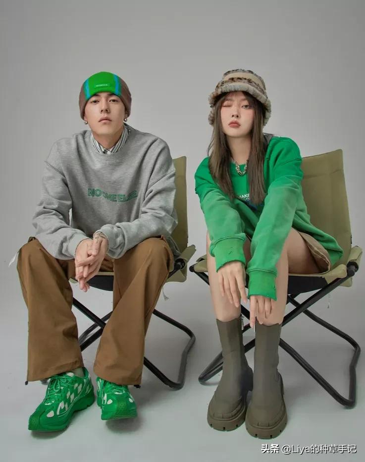 克莱因蓝和什么色搭配高级,35岁穿克莱因蓝好看吗