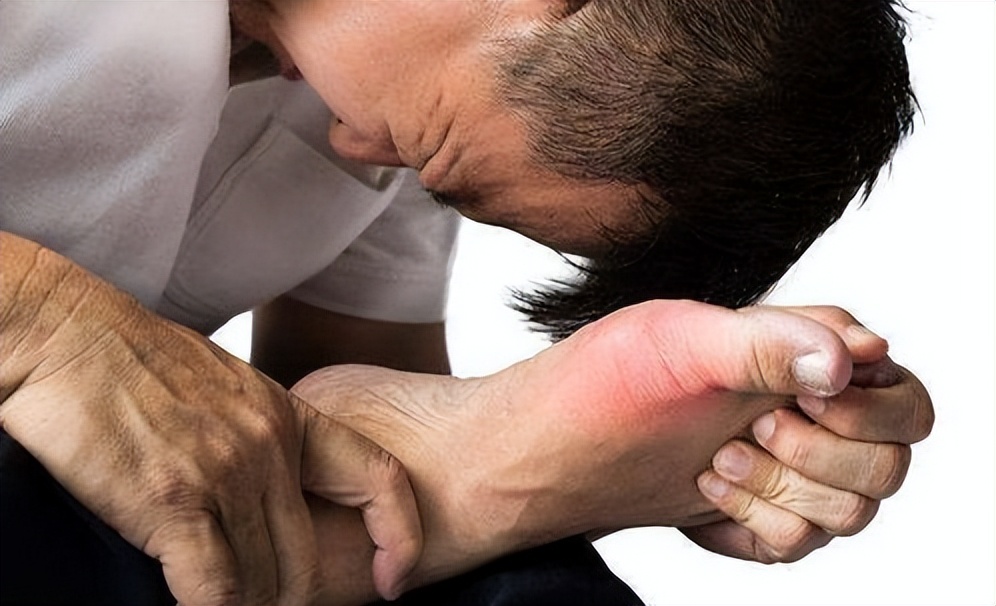 手脚经络不通有什么症状,手脚发麻找不出原因