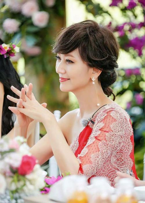 适合30岁以上女生使用的护肤品,基础护肤品推荐35岁以上