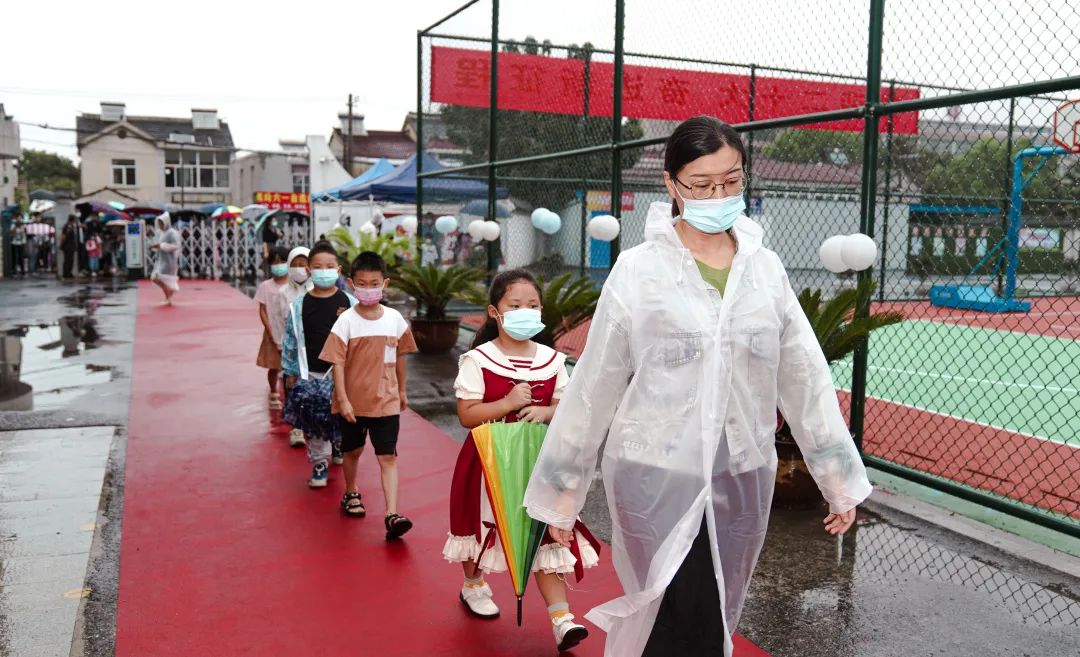 南京市江北新区六一小学：萌娃报道！这所小学的新生礼物惊喜满满