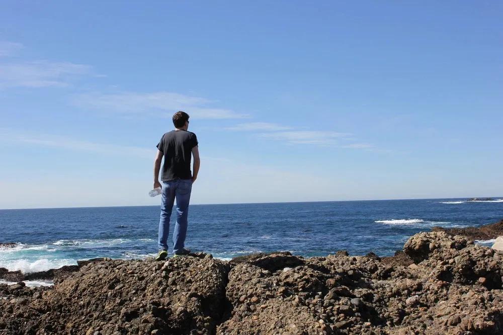 情人给你们花了多少钱,情人花多少钱才是爱你