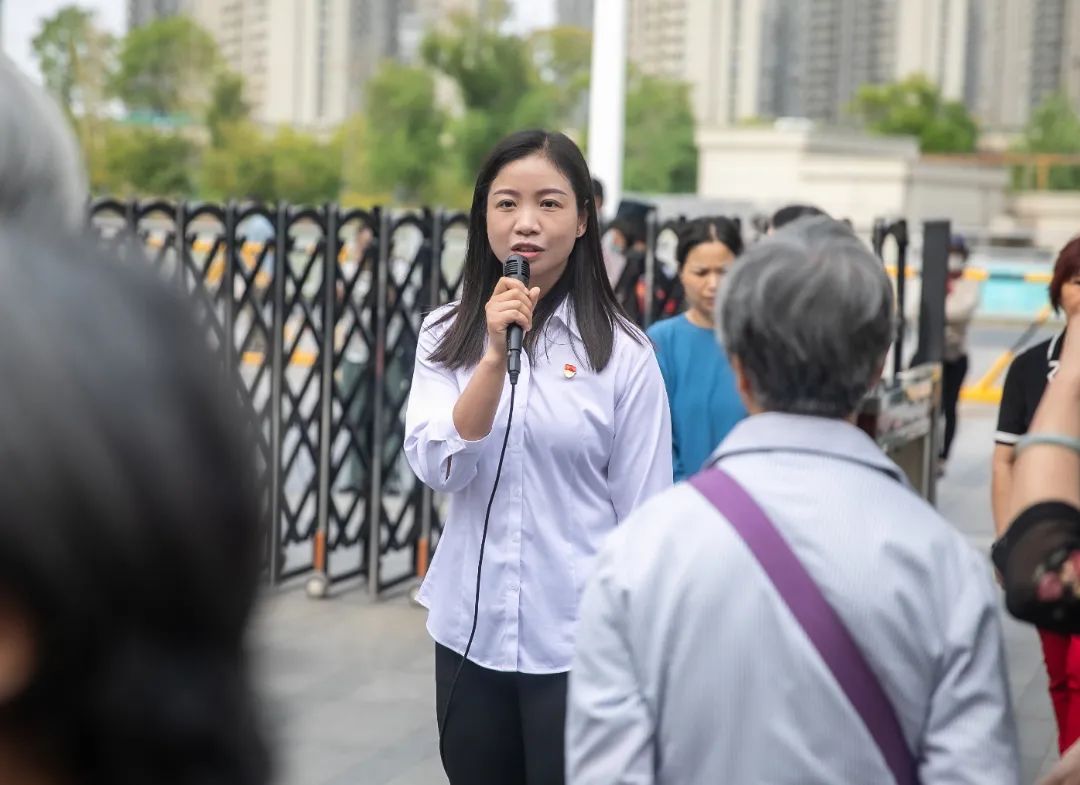 江北新区泰山小学：共庆金婚钻石婚，这所小学重阳节活动爱意满满