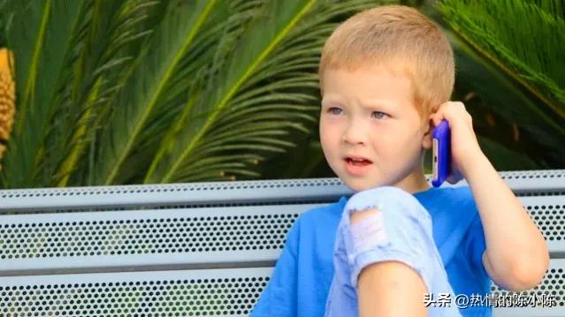 留守儿童的心声诗歌朗诵,一个五岁留守儿童的心声