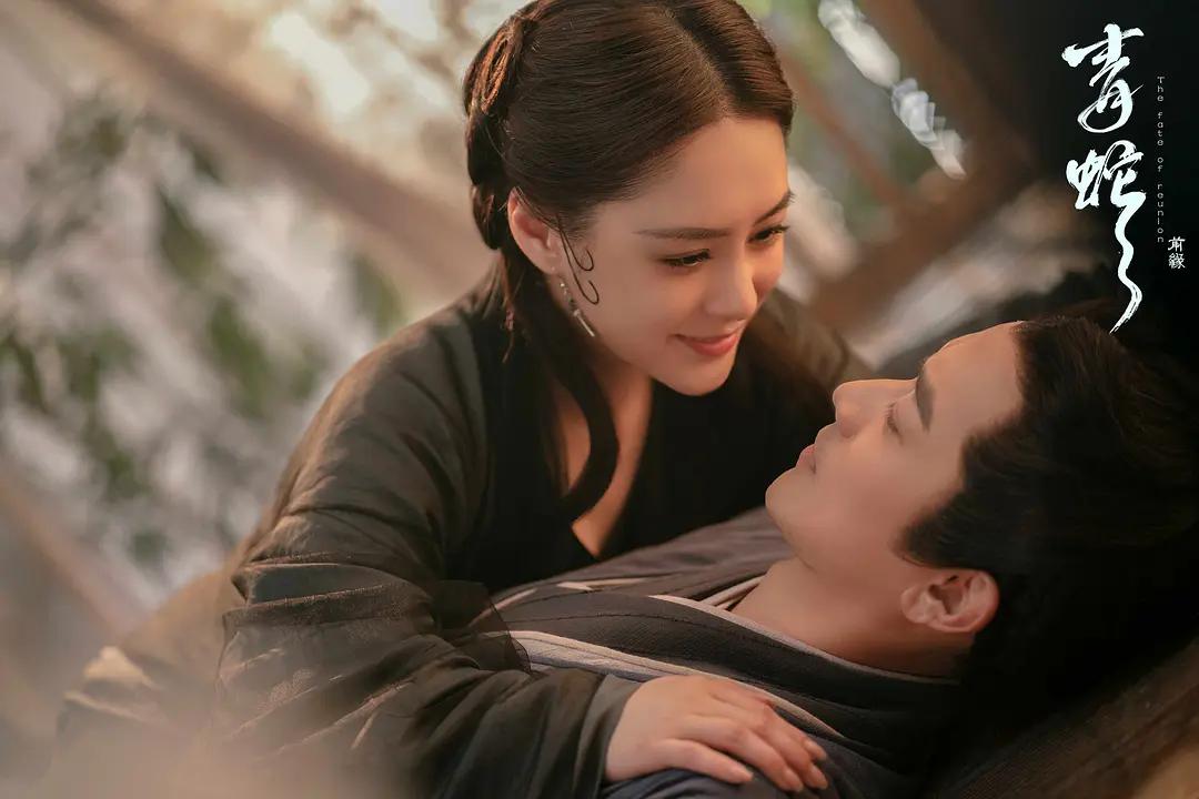 露再多也没什么用，她还要被消磨多久