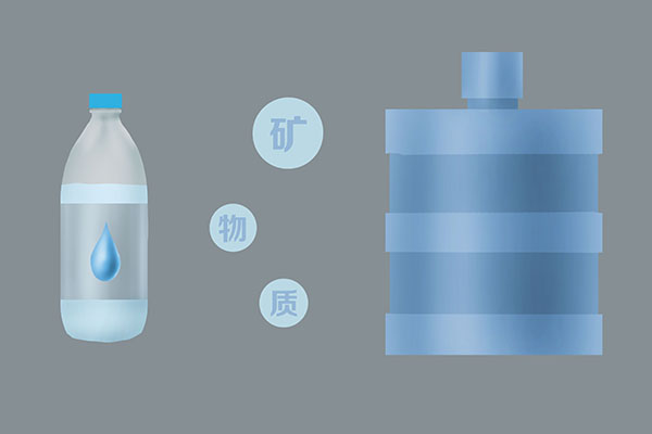 车里放的矿泉水被暴晒后还能喝吗,车内矿泉水暴晒后会产生致癌物么