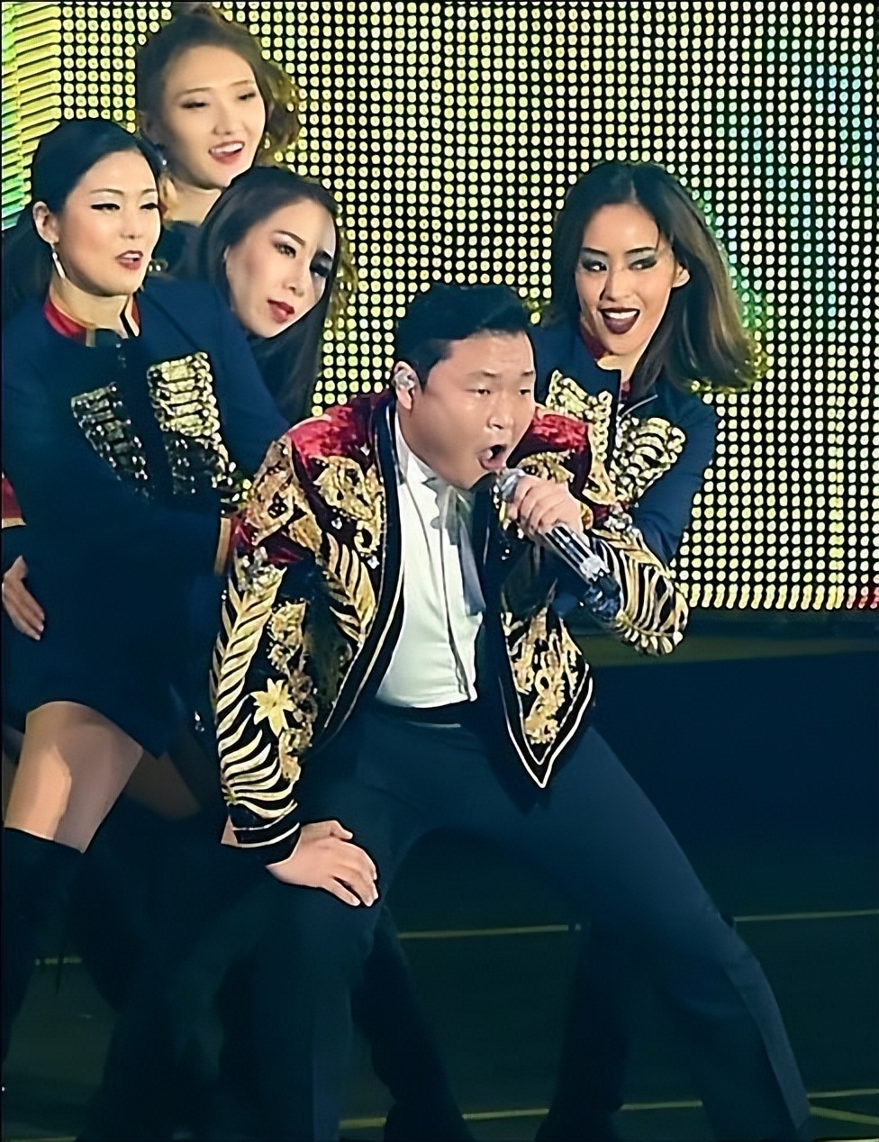 当年红极一时的韩国鸟叔,火遍世界的鸟叔为什么销声匿迹了