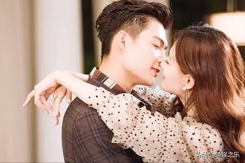 张铭恩晒与徐璐胡冰卿聊天,张铭恩跟徐璐是怎么分手的