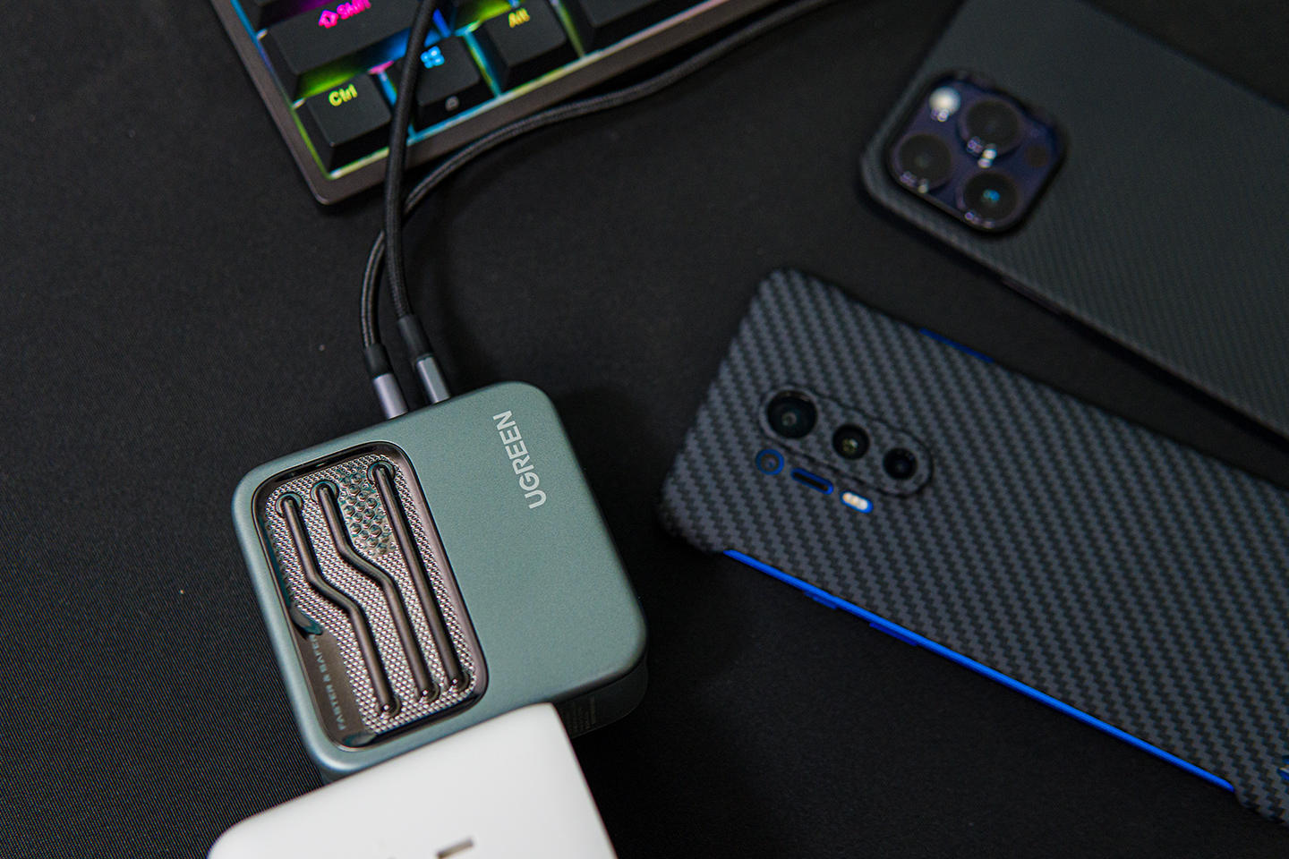 iphone14promax不用原装充电器头,iphone14promax还值得入手吗现在