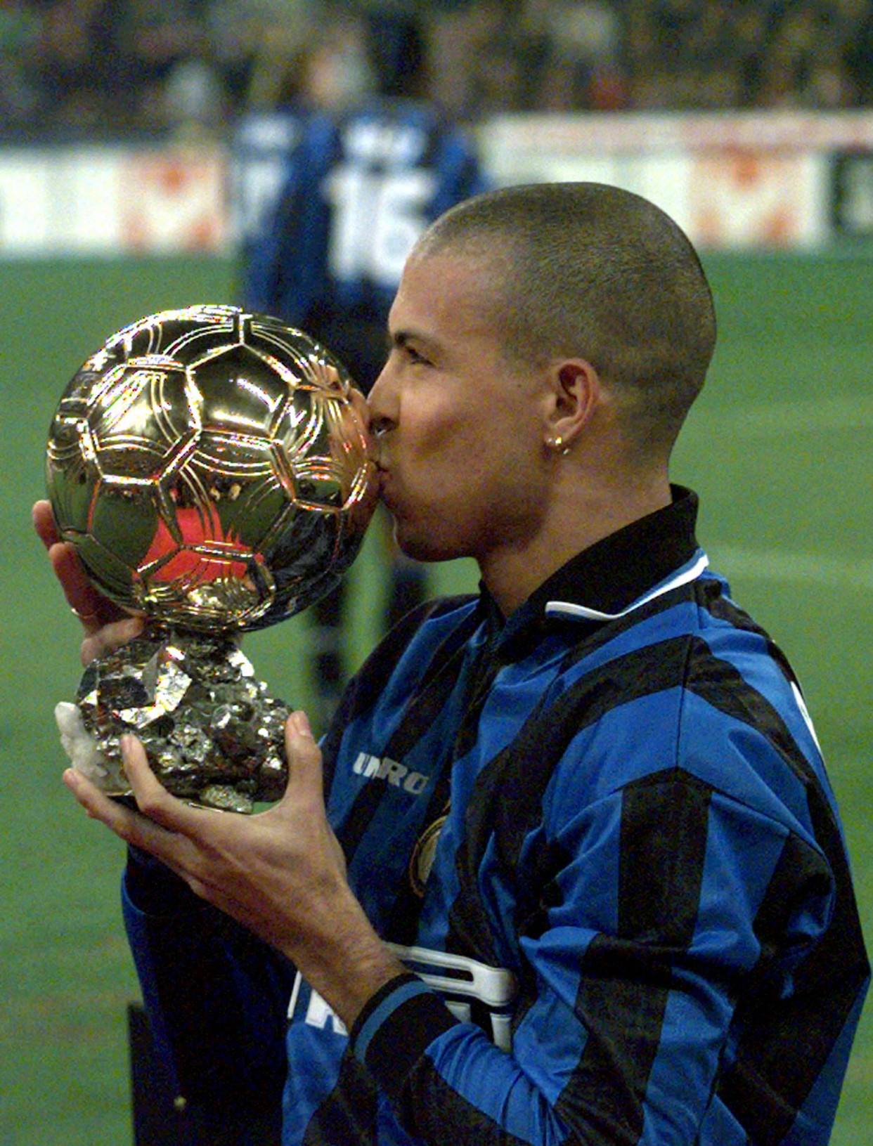 深度解析c罗逆转梅西,c罗与梅西谁是足球史上最佳