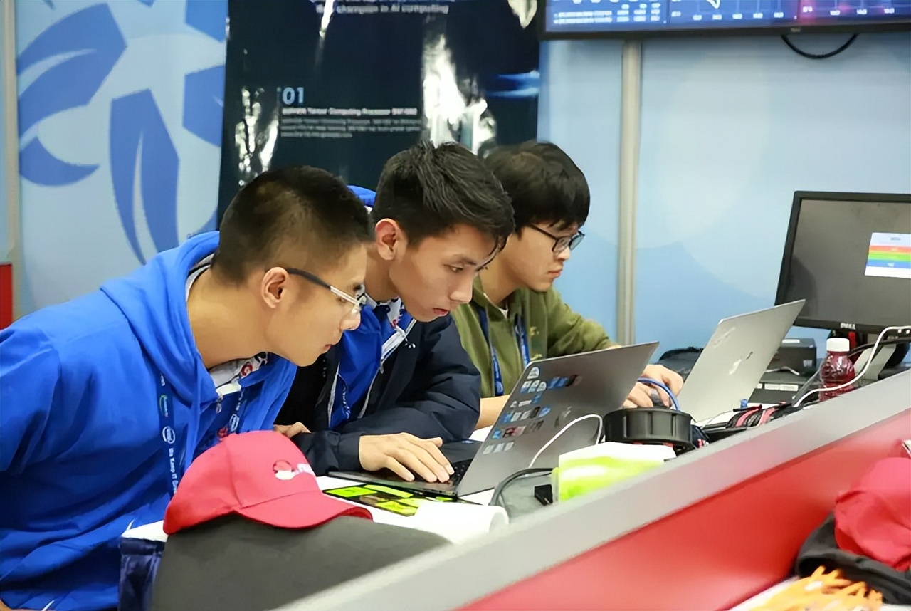 叶珈宁高考各科成绩,叶珈宁为什么被降分录取