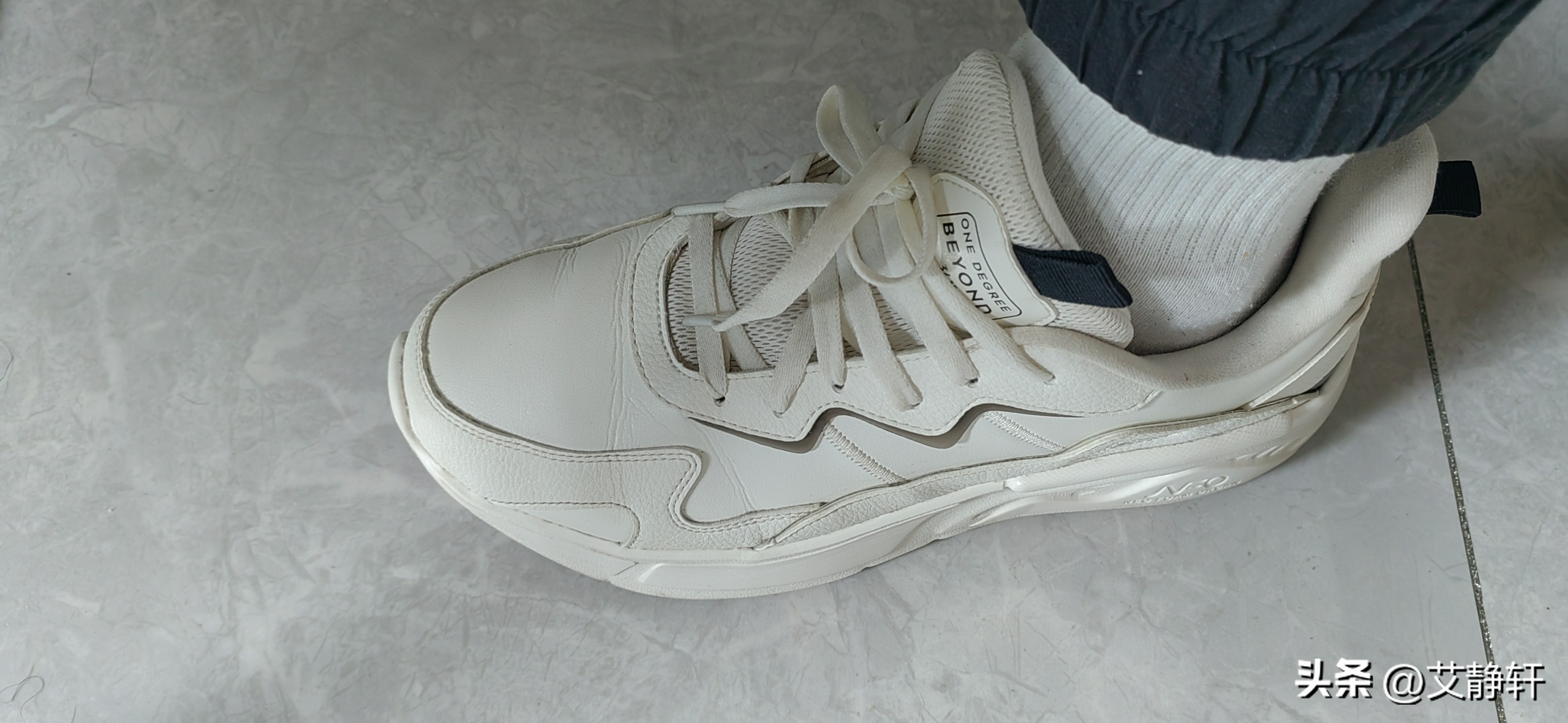 拴鞋子绳子的方法,怎样拴鞋带避免鞋子起褶皱