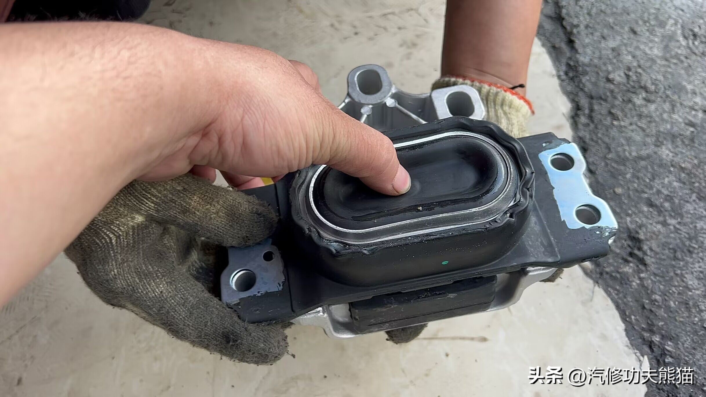 2017款大众迈腾10万公里烧机油,十年的迈腾怎么样后期维修费用