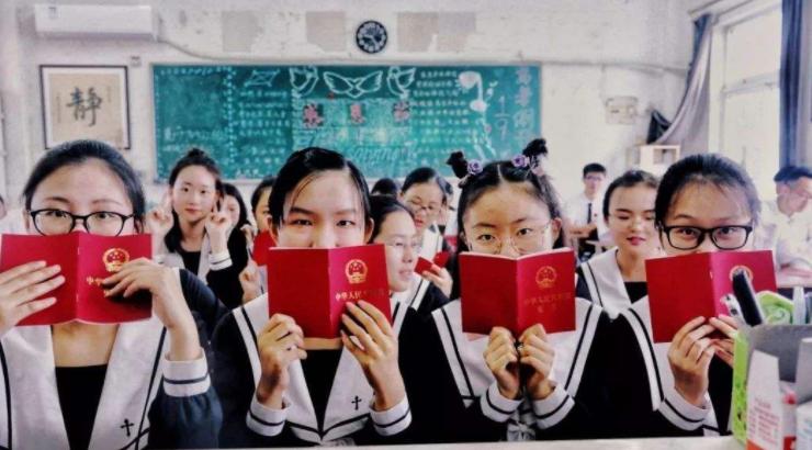 高三学生有冲刺补课的必要吗,高三最后冲刺阶段还需补课吗