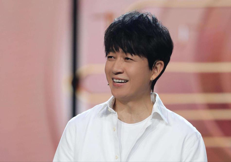 沉寂多年潘粤明中年逆袭,潘粤明离婚后的现状