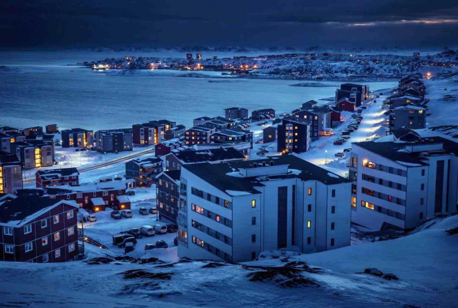 冰与火之地的奇幻之旅：格陵兰岛旅游攻略大全