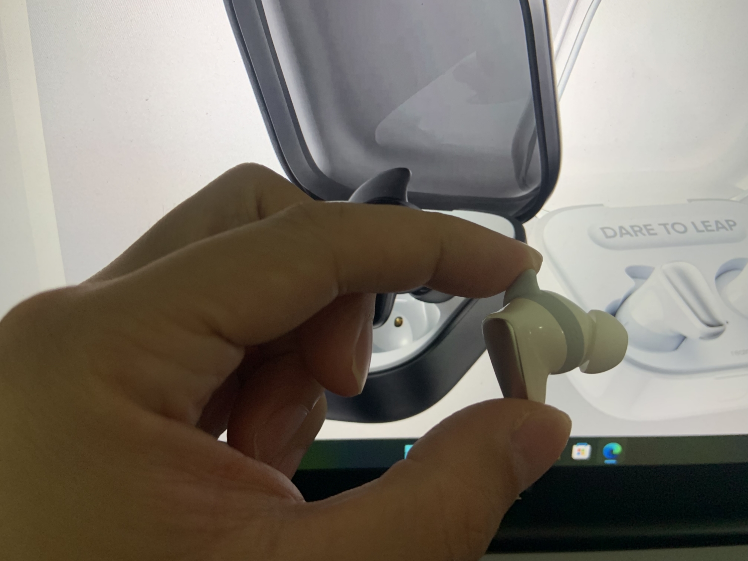 真我budsair3佩戴体验,真我蓝牙耳机budsair3值不值得买