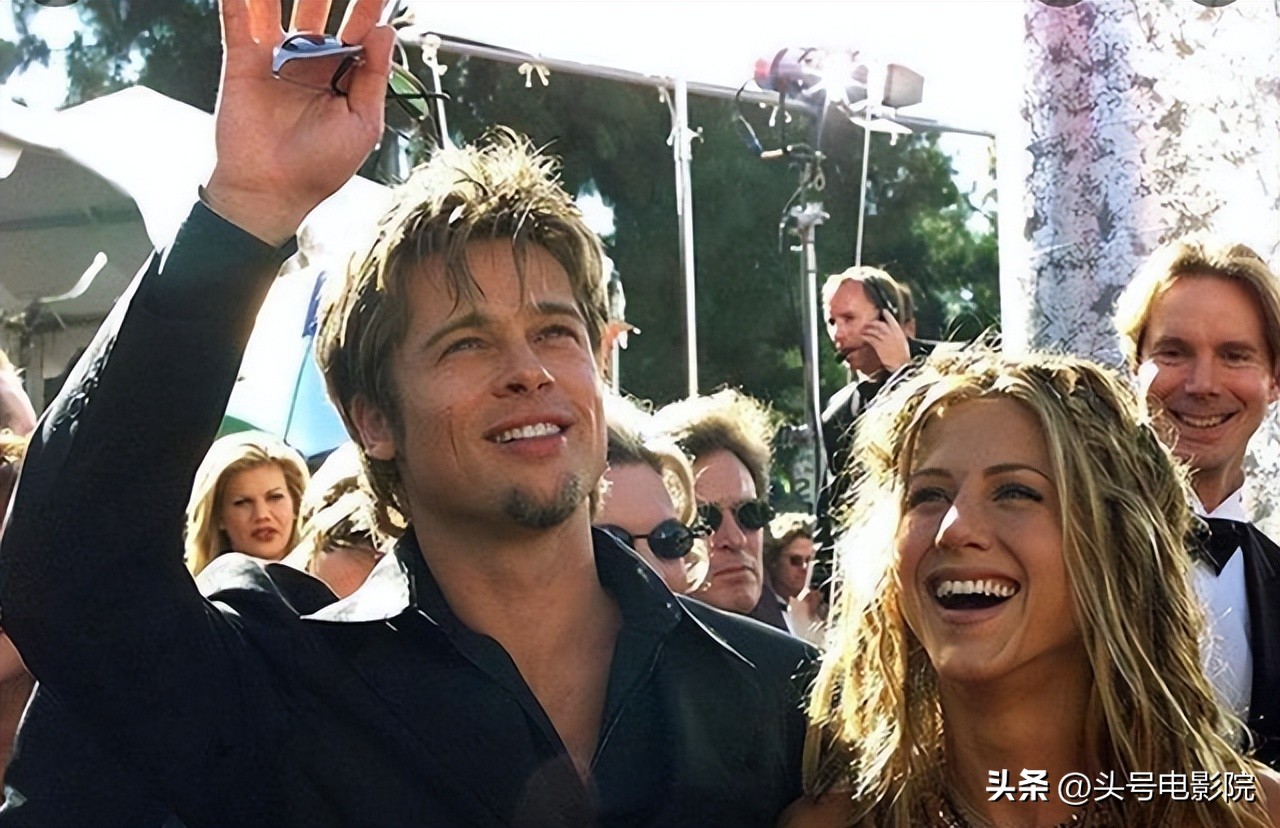 基努里维斯和布拉德皮特同框,模仿基努里维斯战术