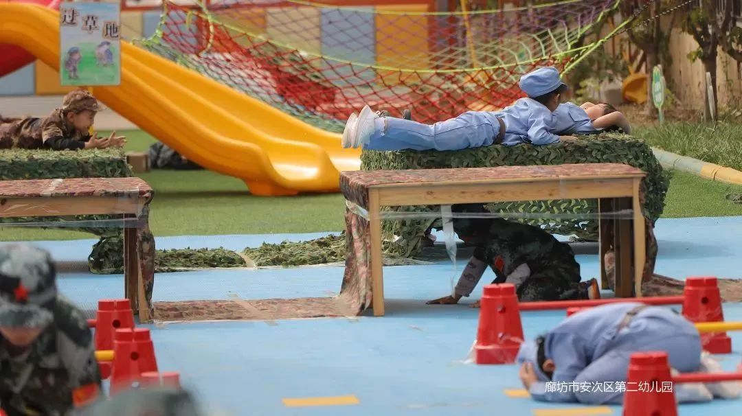 幼儿园聆听红色故事传承红色精神,传统文化在幼儿园的传承实践案例