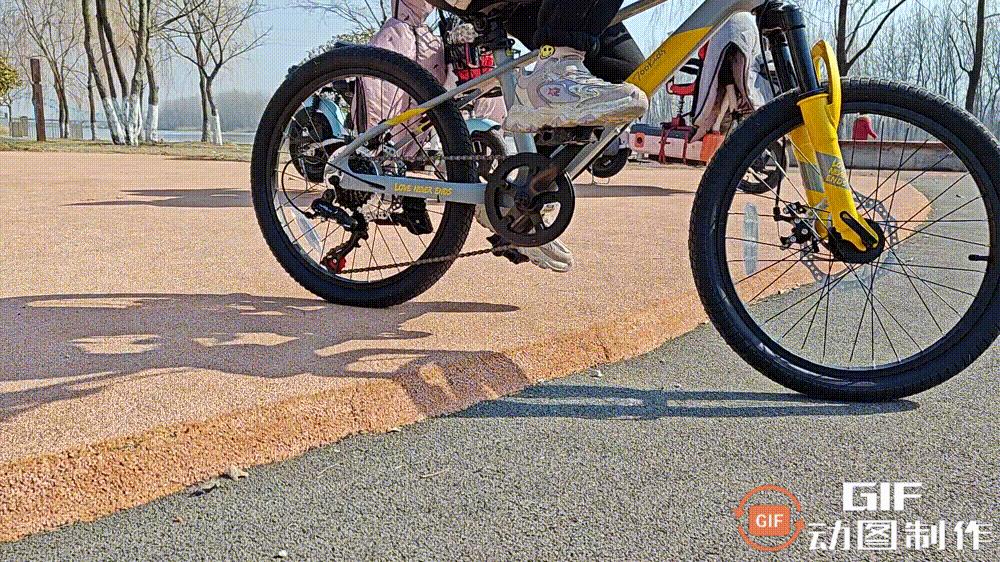 怎么样挑选一款适合儿童的自行车,儿童自行车选山地好还是选变速好