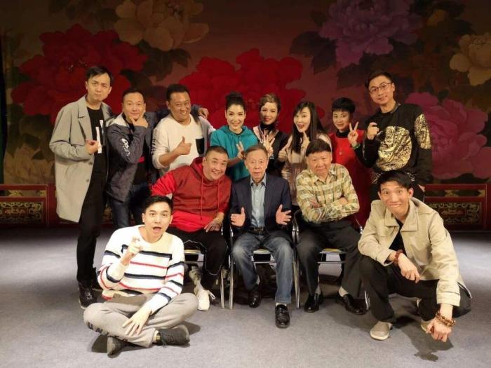 广东粤语相声大师黄俊英,广东相声大师黄俊英何宝文