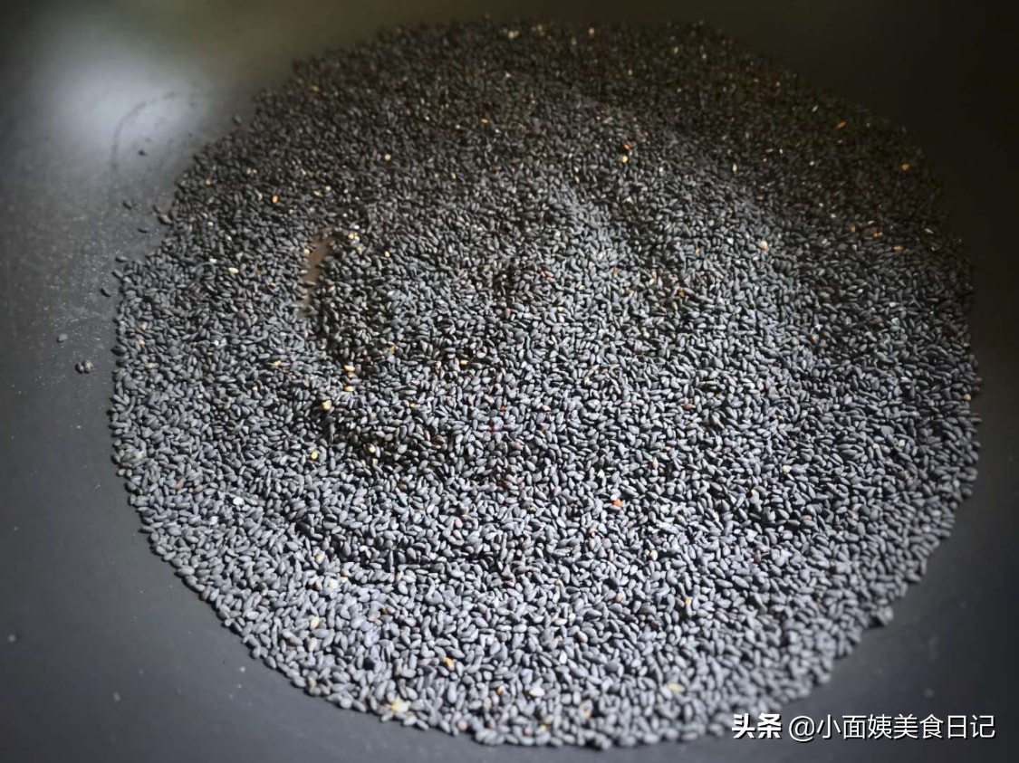 女人到了40岁建议多吃这几样,女性过了40岁推荐常吃3种食物