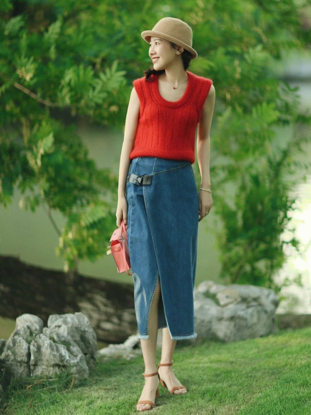 今年最流行的小白鞋小个子穿了,鞋子推荐不要平底鞋