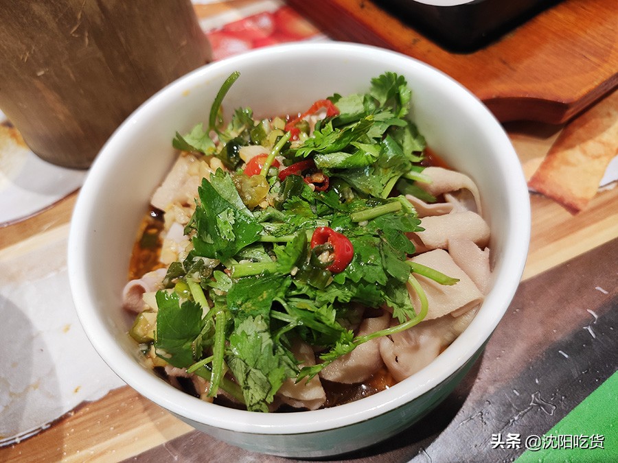 这种开在沈阳的连锁成都小吃餐厅，竟然没怎么踩雷