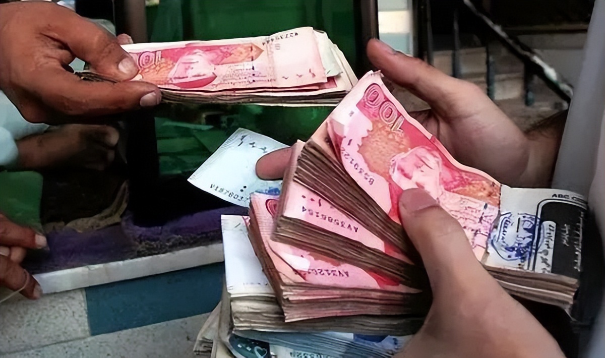 美亚欧集装箱运费回落、该国禁止进口这些商品、欧元区通胀率8.1%