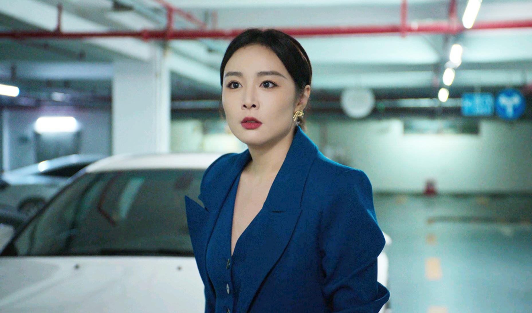 大嫂高叶刚翻红,大嫂高叶成名