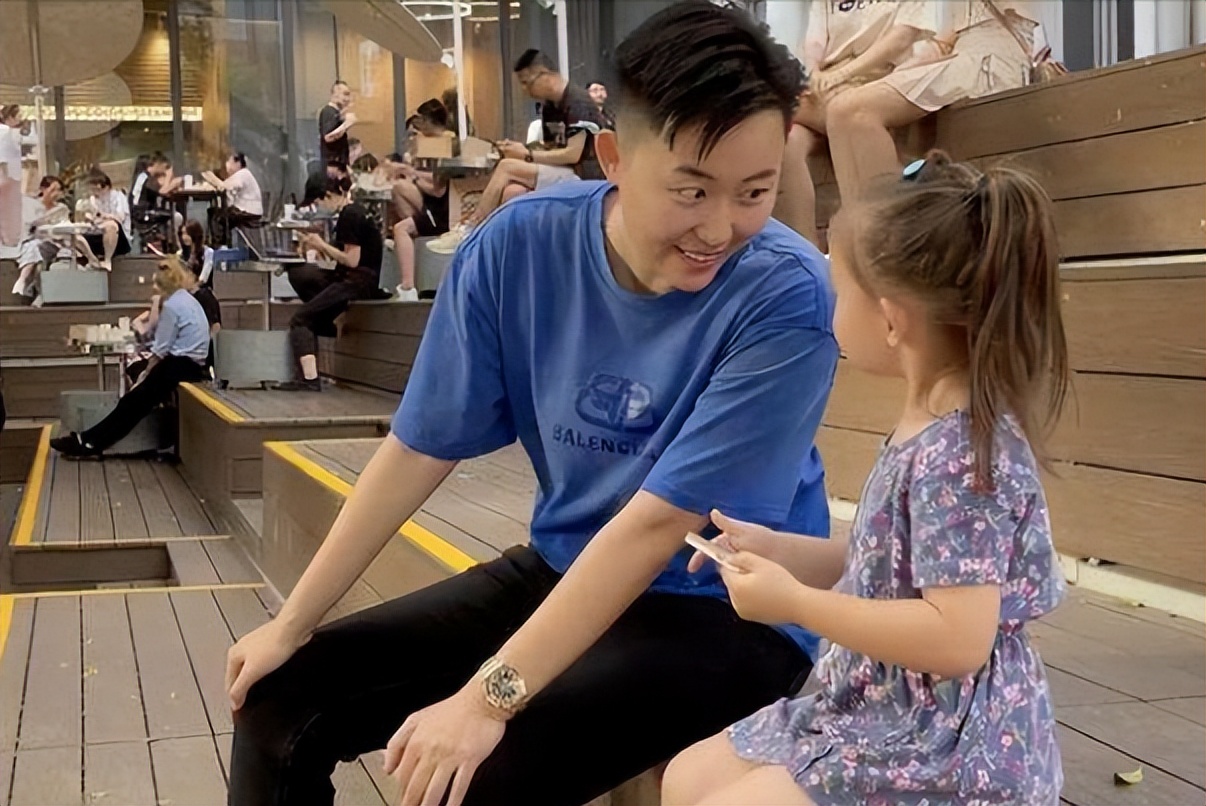 女子重金生混血宝宝,女人花50万生混血宝宝完整版