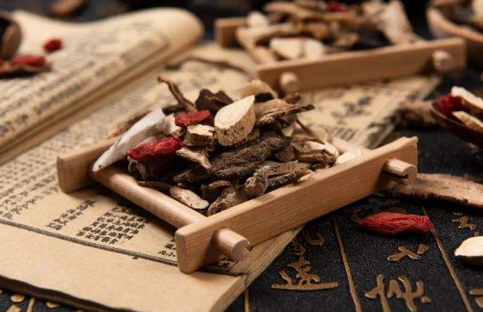 人流后气血不足的调理方剂,人流后气血虚用高丽参炖鸡可以吗